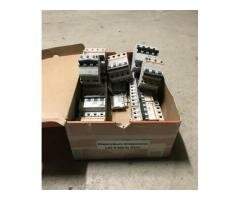 Disjoncteurs tetrapolaires destockage